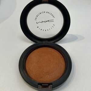MAC Mineralized Skin-finish Natural Deep Dark